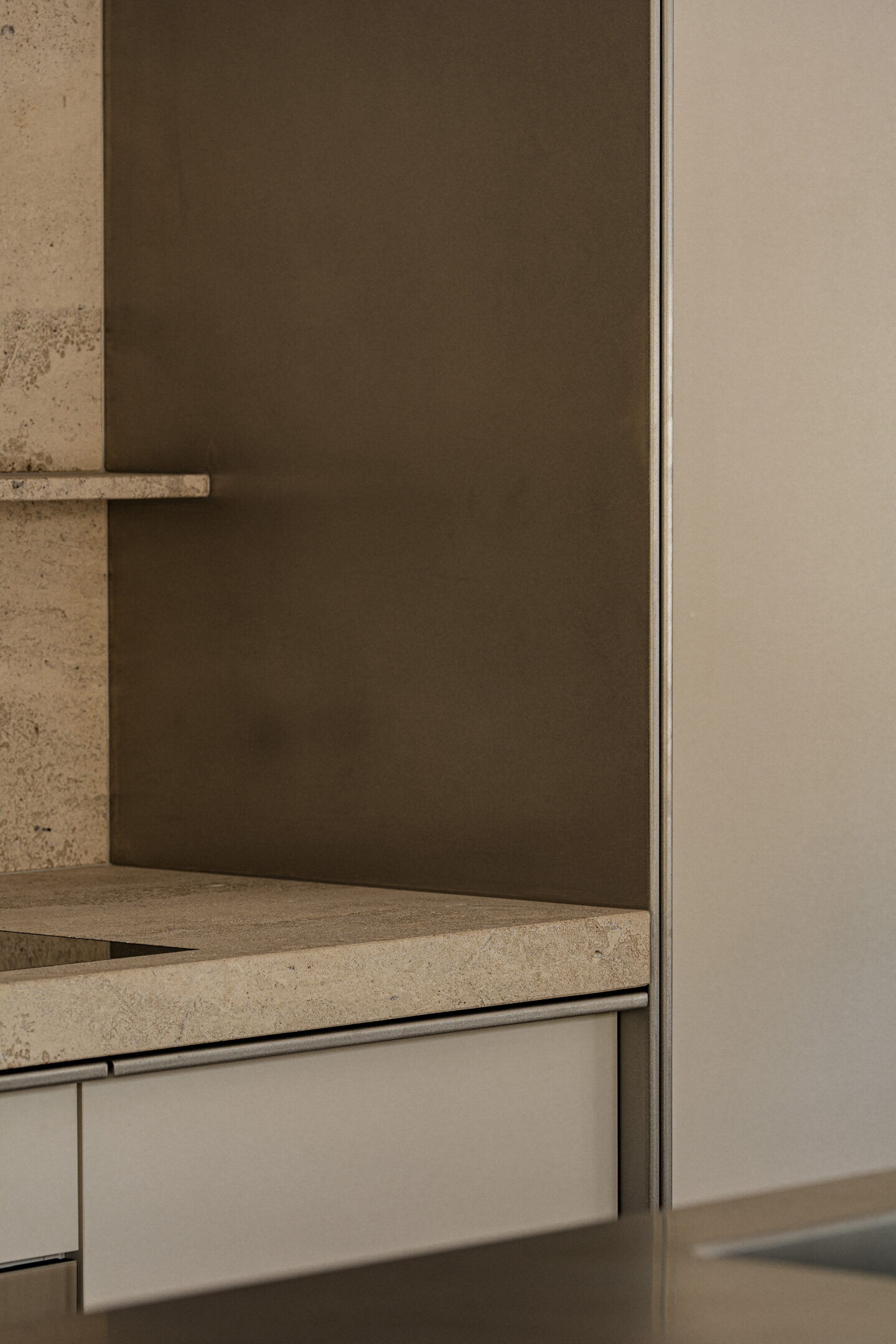 Pilar Shoots Showroom Knokke HR 90 copie